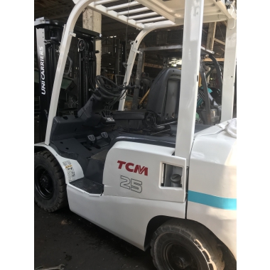 Xe nâng hiệu TCM Trọng tải 2 tấn 5 1