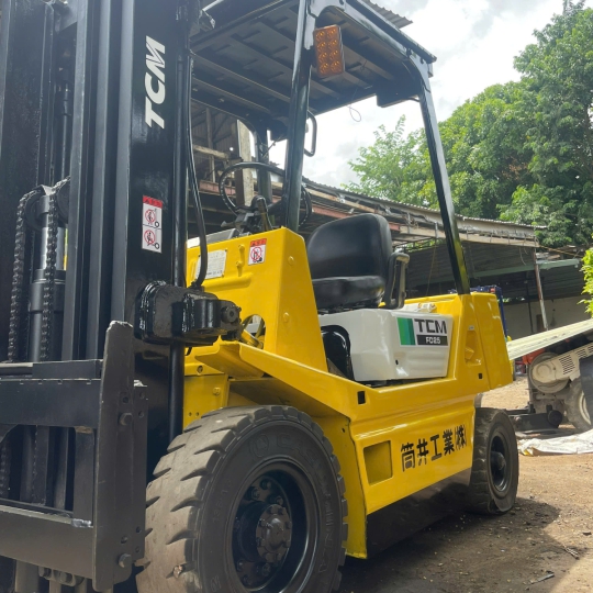 Xe Nâng TCM 2.5 Tấn Hàng mới về