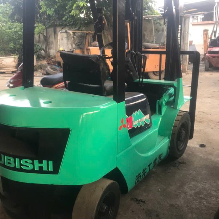 Xe nâng Mitsubishi 2 tấn - máy dầu