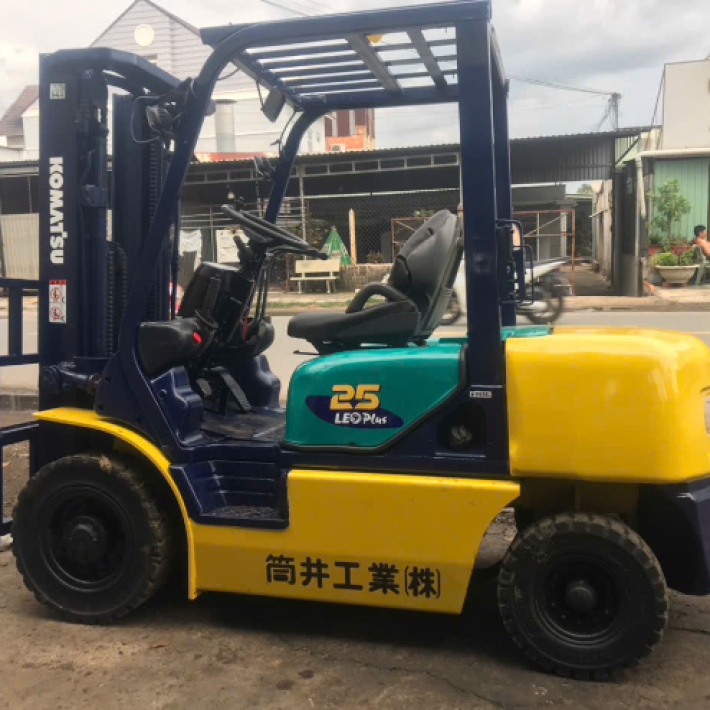 Xe Nâng Komatsu 2 Tấn 5