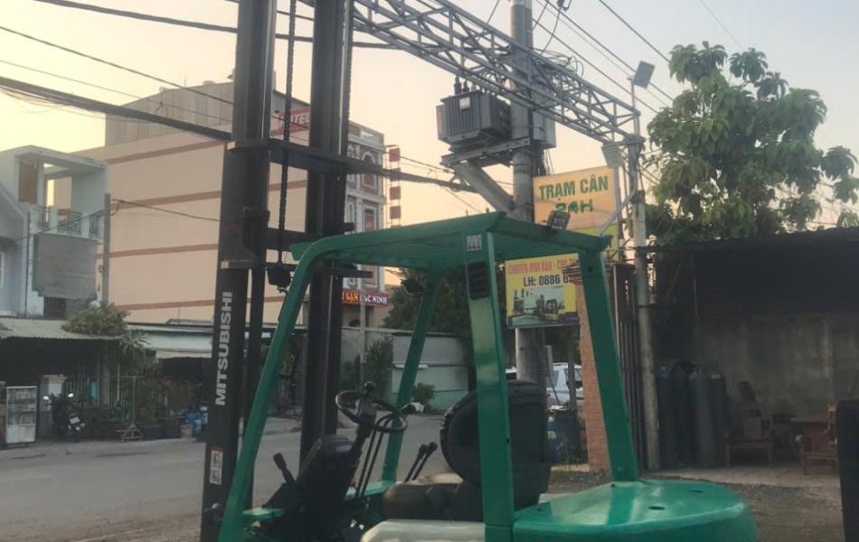 Xe Nâng Nissan 2 Tấn-2