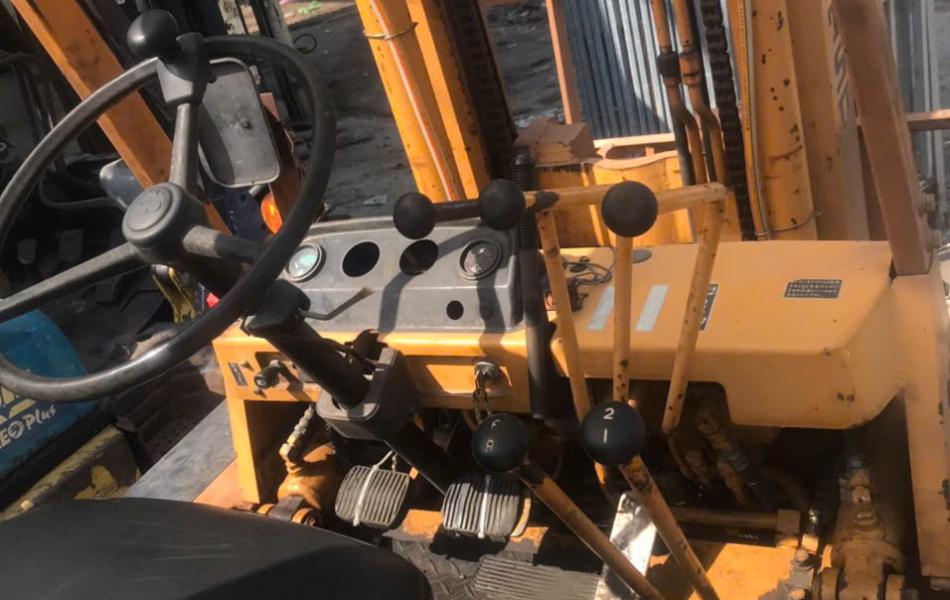 Xe Nâng Komatsu 2 Tấn