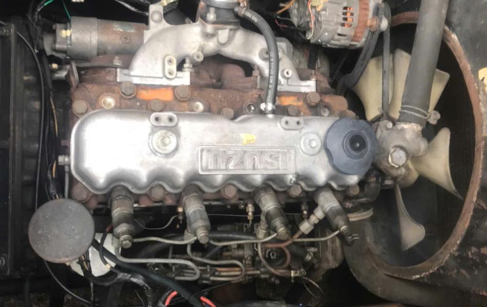 Xe nâng TCM 2.5 tấn – Máy dầu