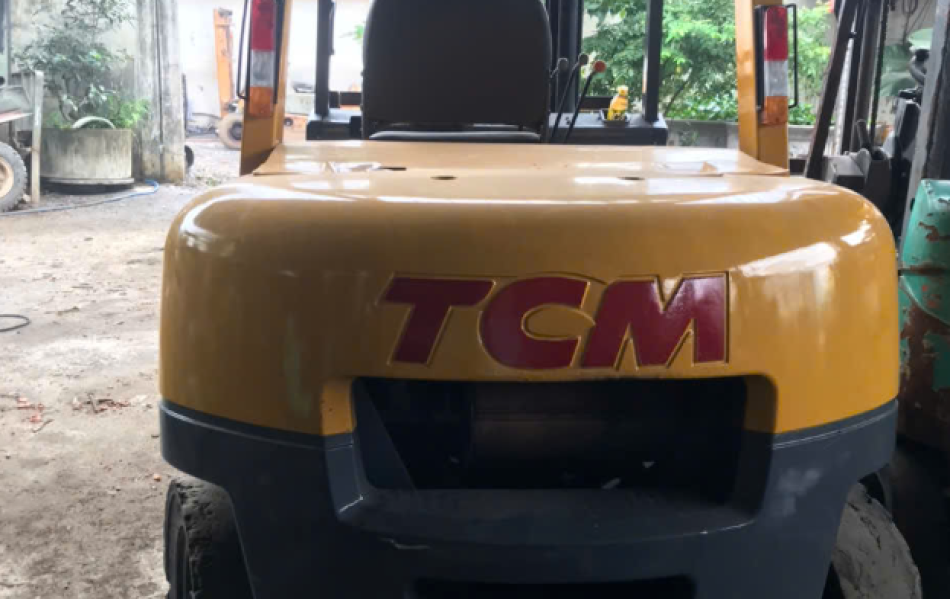 Xe nâng TCM 3 Tấn 5