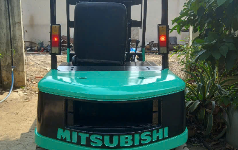 Xe nâng Mitsubishi 2 tấn cao 3m