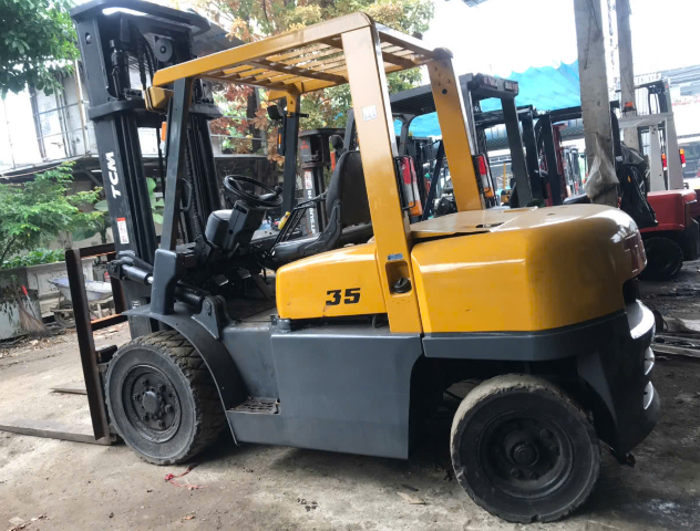Xe nâng TCM 3.5