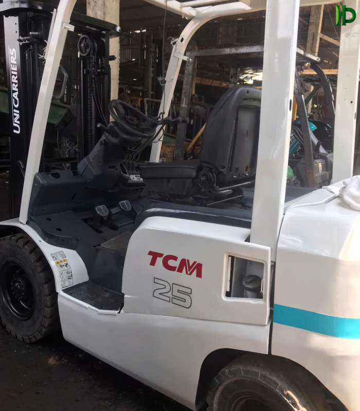Xe nâng hiệu TCM Trọng tải 2 tấn 5 1