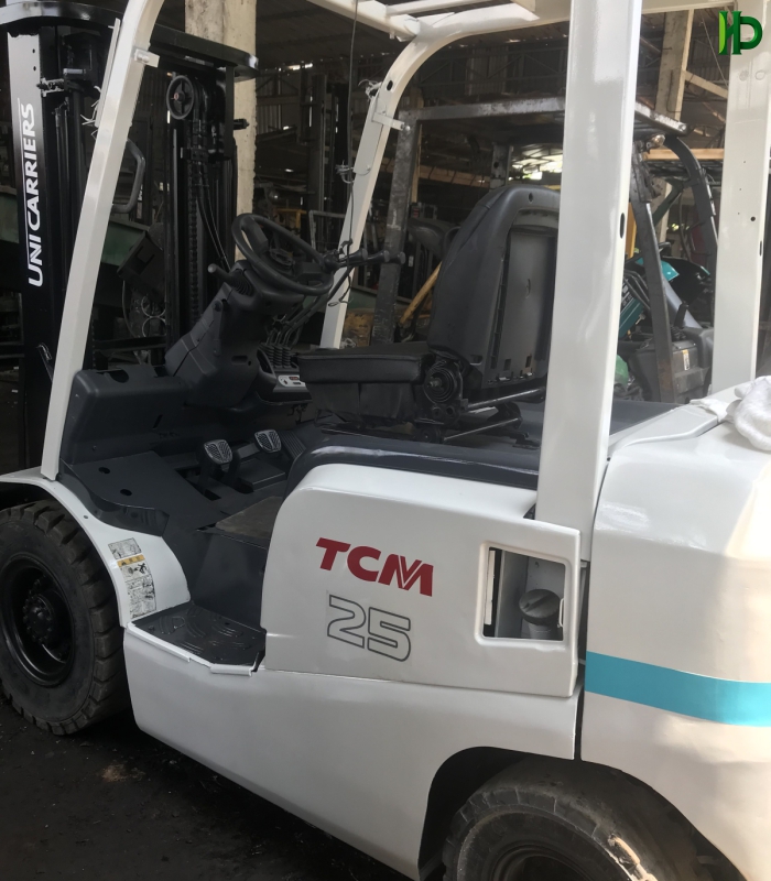 Xe nâng hiệu TCM Trọng tải 2 tấn 5 1