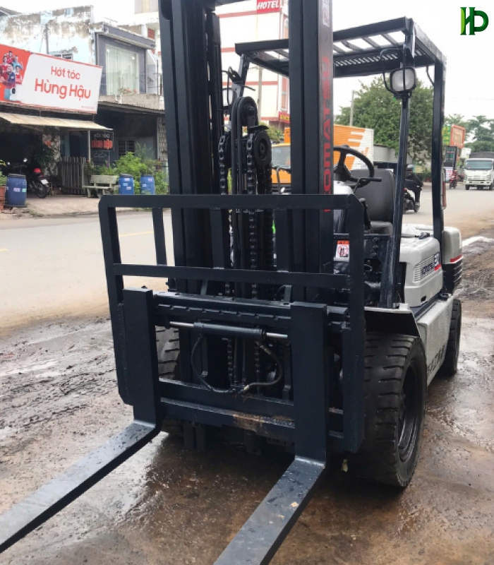 Xe nâng hiệu Komatsu